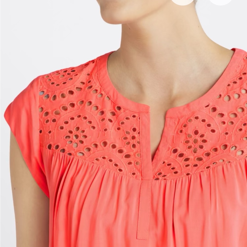 Daniel Rainn Coral Eyelet Blouse - Picture 2 of 4
